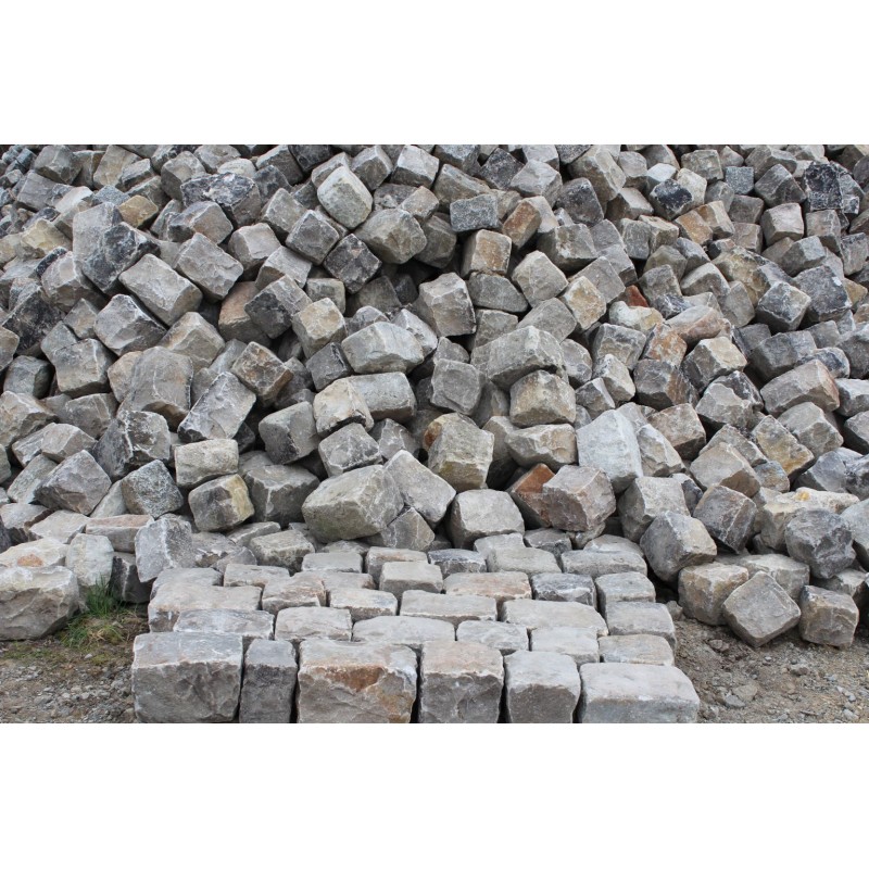 PAVES ANCIENS 14/16X16/26X14/16 CM PAVES ANCIENS 14/16X16/26X14/16 CM